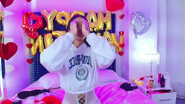 Tifanny noa online show from February 18, 3:20 pm