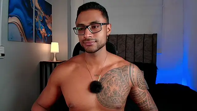 LiamGarcia1 online show from April 11, 10:57 pm