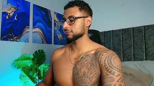 Snapshot of LiamGarcia1 chatting on September 20, 2:00 pm LiamGarcia1 online show from September 20, 2:00 pm