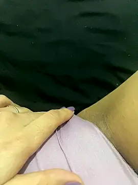 Curlyhot2 online show from October 24, 2:10 am