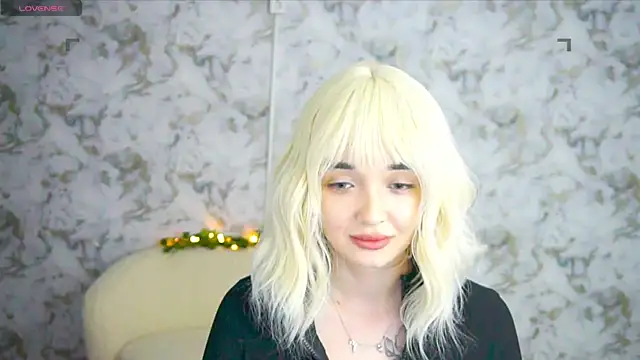 Ashley S online show from June 4, 10:25 pm