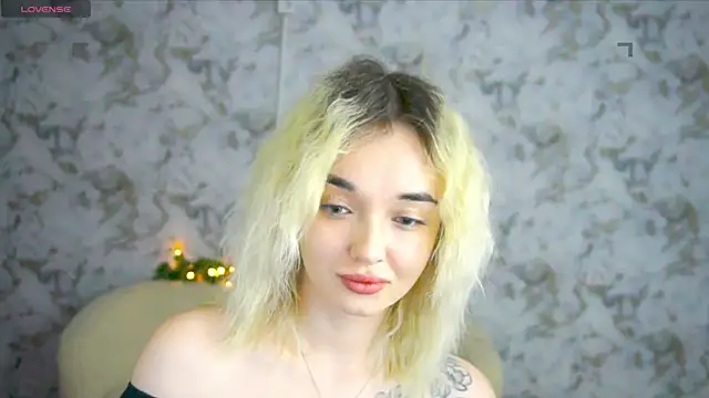 Ashley S online show from May 8, 10:35 pm