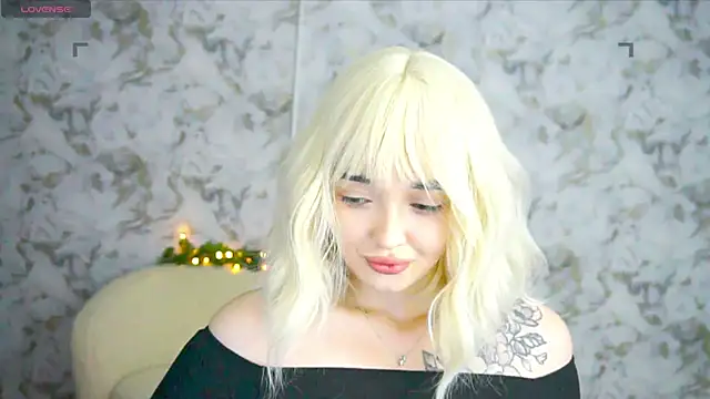 Ashley S online show from May 25, 10:19 pm
