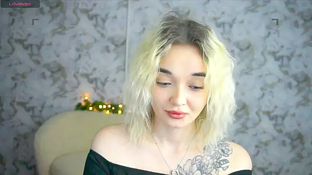 Ashley S online show from May 13, 10:17 pm