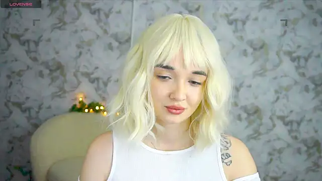 Ashley S online show from May 17, 10:21 pm