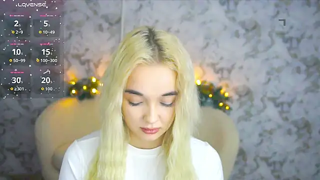 Ashley S online show from December 18, 11:08 pm