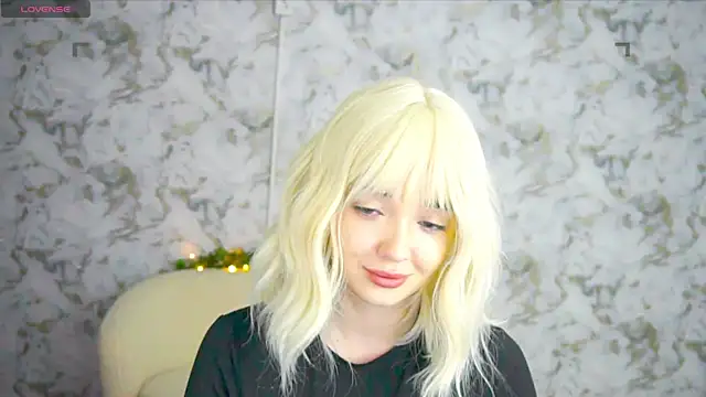 Ashley S online show from June 12, 10:18 pm