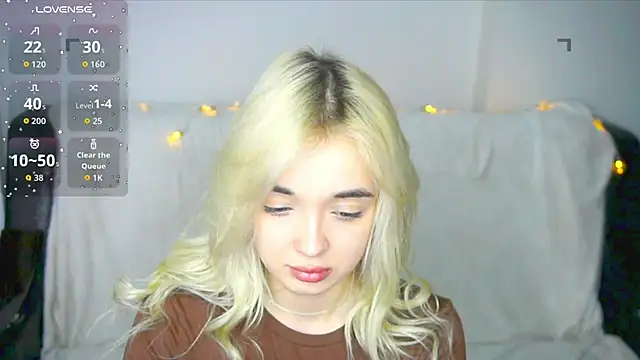 Ashley S online show from November 19, 11:05 pm