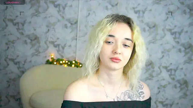 Ashley S online show from May 10, 10:33 pm