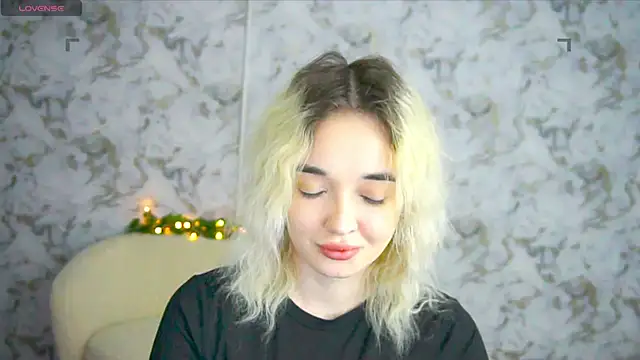Ashley S online show from May 15, 10:19 pm