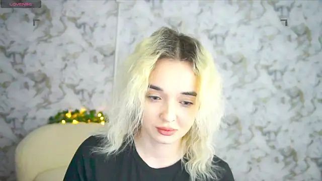 Ashley S online show from April 20, 10:11 pm