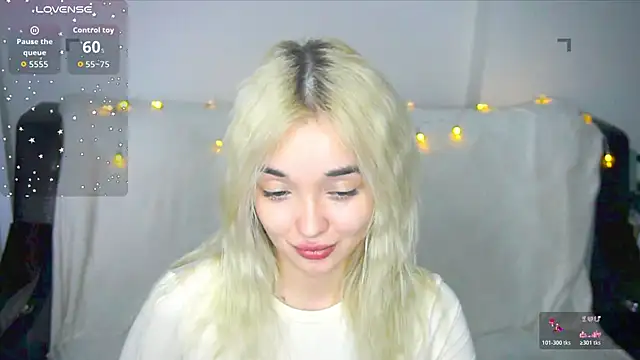 Ashley S online show from November 18, 11:15 pm