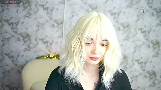 Ashley S online show from June 15, 10:20 pm