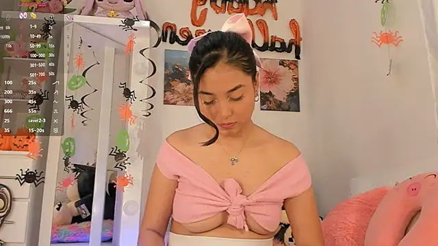 pretty-millie online show from October 8, 4:03 am