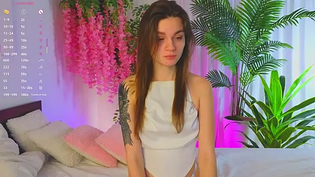 EvaHair online show from April 2, 8:26 pm