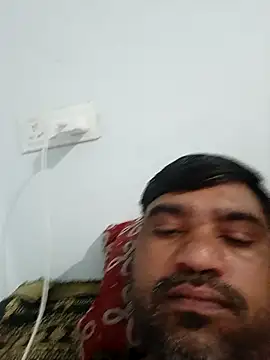 pintuS40 online show from April 12, 11:52 pm