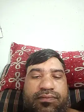 Snapshot of pintuS40 chatting on February 26, 2:11 am pintuS40 online show from February 26, 2:11 am