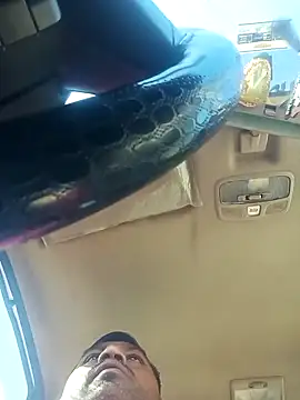 Snapshot of pintuS40 chatting on December 18, 8:52 am pintuS40 online show from December 18, 8:52 am