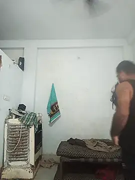 pintuS40 online show from November 6, 3:10 am