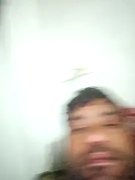 Snapshot of pintuS40 chatting on February 1, 12:20 am pintuS40 online show from February 1, 12:20 am