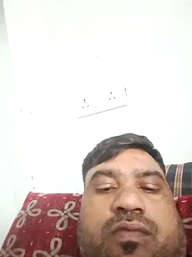 Snapshot of pintuS40 chatting on February 14, 8:25 am pintuS40 online show from February 14, 8:25 am