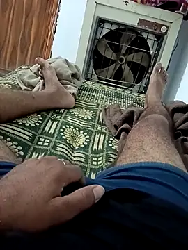 pintuS40 online show from April 10, 2:40 am