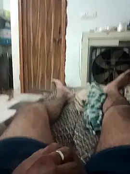 pintuS40 online show from November 7, 12:59 am