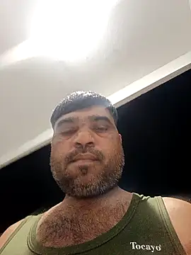 pintuS40 online show from March 30, 7:59 pm