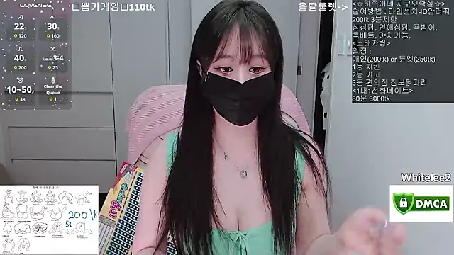 whitelee2 online show from April 4, 1:06 pm