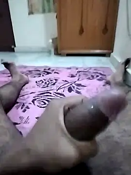 Snapshot of Thefatcockguy69x chatting on November 4, 1:42 am Thefatcockguy69x online show from November 4, 1:42 am