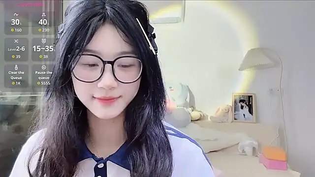 Snapshot of Luminous163 chatting on October 21, 11:42 am Luminous163 online show from October 21, 11:42 am