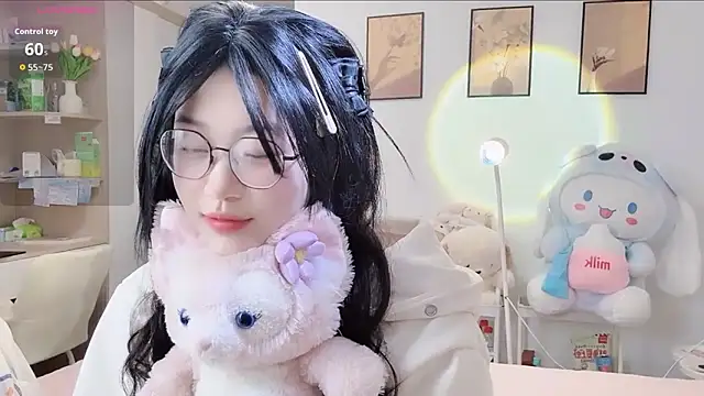 Snapshot of Luminous163 chatting on October 1, 1:15 pm Luminous163 online show from October 1, 1:15 pm