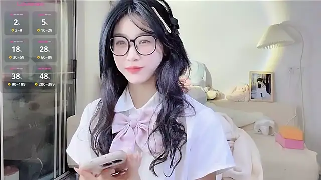 Snapshot of Luminous163 chatting on October 22, 11:42 am Luminous163 online show from October 22, 11:42 am