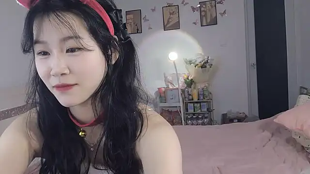 Snapshot of Luminous163 chatting on March 16, 2:55 pm Luminous163 online show from March 16, 2:55 pm