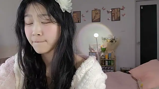 Snapshot of Luminous163 chatting on March 4, 2:21 pm Luminous163 online show from March 4, 2:21 pm