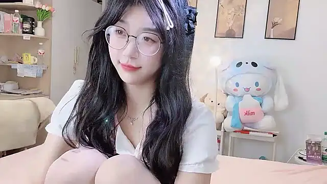 Snapshot of Luminous163 chatting on October 30, 1:31 pm Luminous163 online show from October 30, 1:31 pm