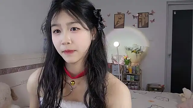 Snapshot of Luminous163 chatting on March 18, 1:23 pm Luminous163 online show from March 18, 1:23 pm