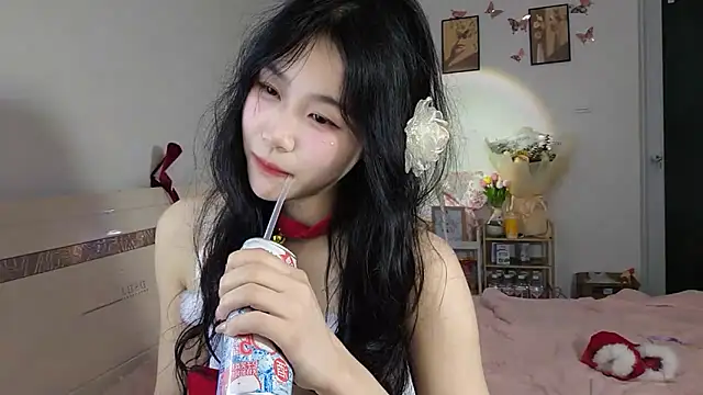 Snapshot of Luminous163 chatting on March 10, 4:03 pm Luminous163 online show from March 10, 4:03 pm