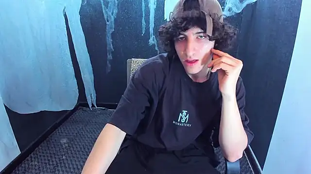 Kerverr  online show from October 29, 2:49 pm