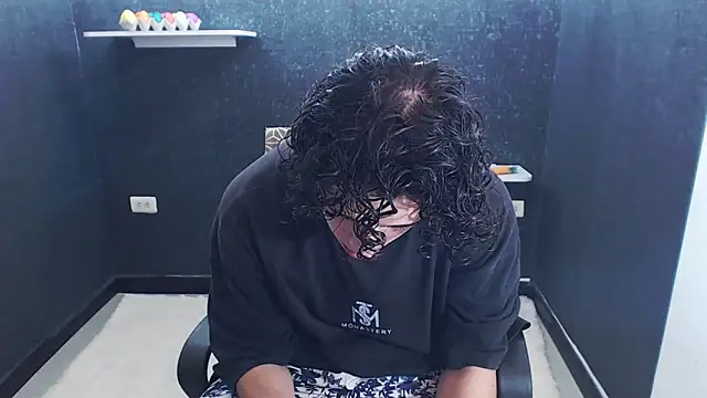 Kerverr  online show from January 17, 9:07 pm