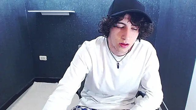 Kerverr  online show from January 10, 11:11 pm