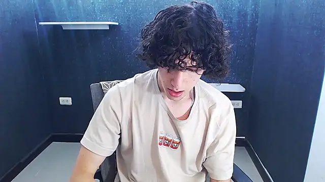 Kerverr  online show from December 18, 3:05 pm