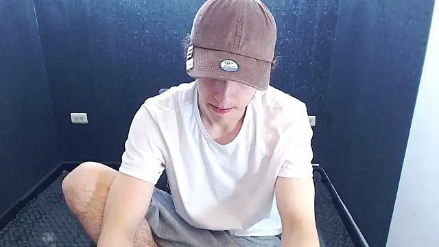 Kerverr  online show from November 9, 2:21 pm