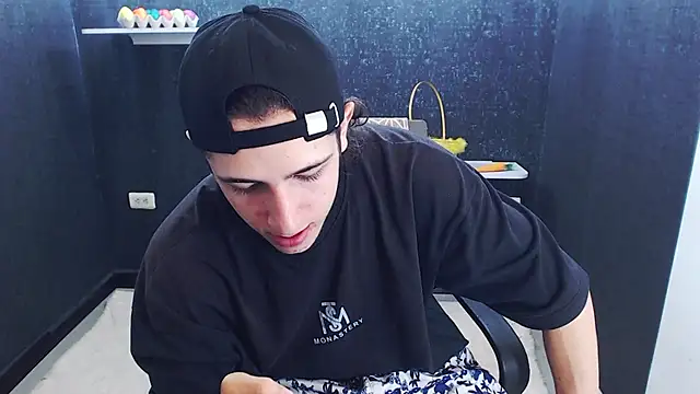 Kerverr  online show from January 16, 11:42 pm