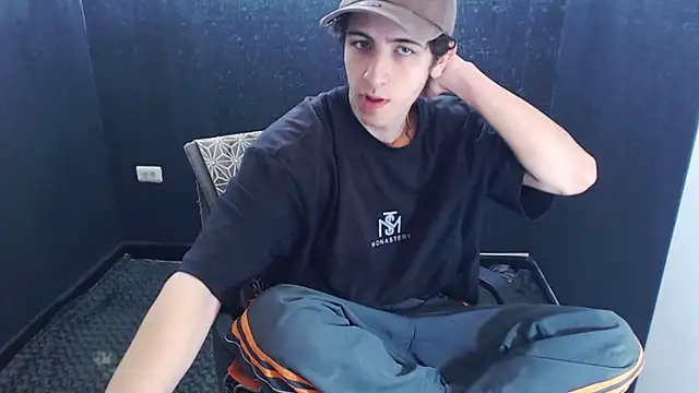 Kerverr  online show from November 10, 2:22 pm