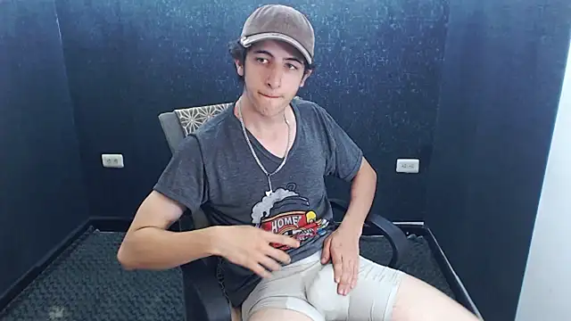 Kerverr  online show from November 19, 7:03 pm