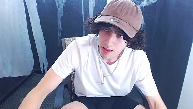 Kerverr  online show from October 31, 2:57 pm