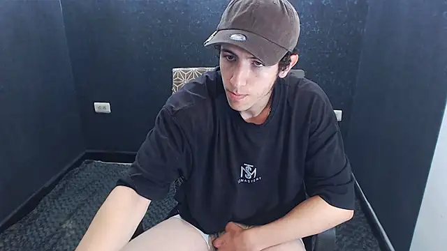 Kerverr  online show from November 14, 7:50 pm