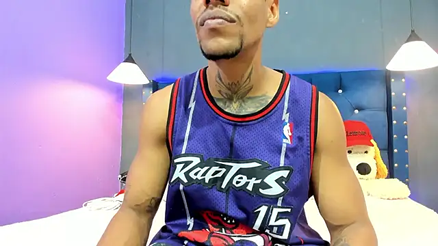 Snapshot of Salomon_koude chatting on November 5, 7:50 pm Salomon koude online show from November 5, 7:50 pm