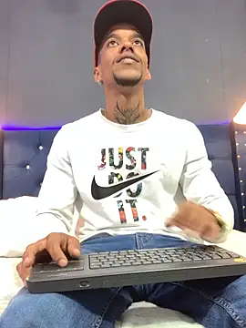 Salomon koude online show from December 5, 4:27 pm